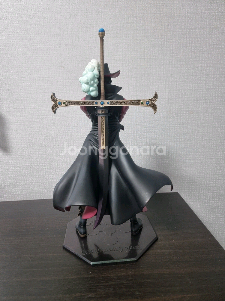 원피스 pop 미호크 피규어 판매합니다--1