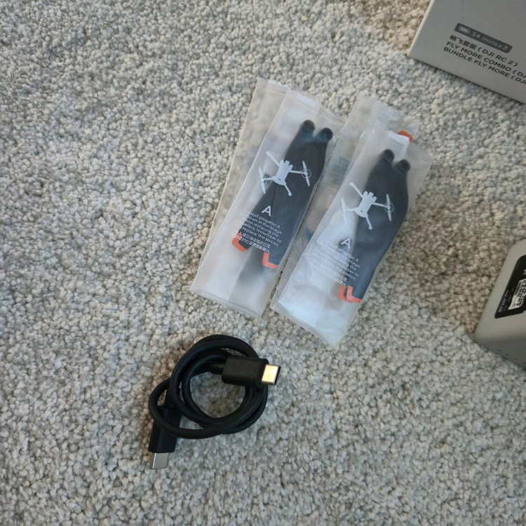 DJI Mini 4 Pro RC2 매빅 미니4프로 플라이모어콤보--9