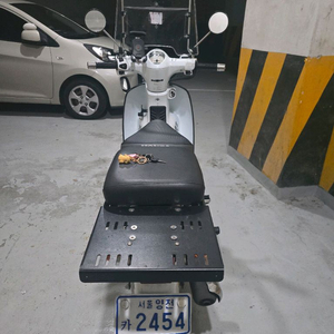 혼다슈퍼커브22년식 화이트색상판매합니다~