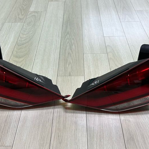 제네시스 G80 리어콤비네이션 한대분