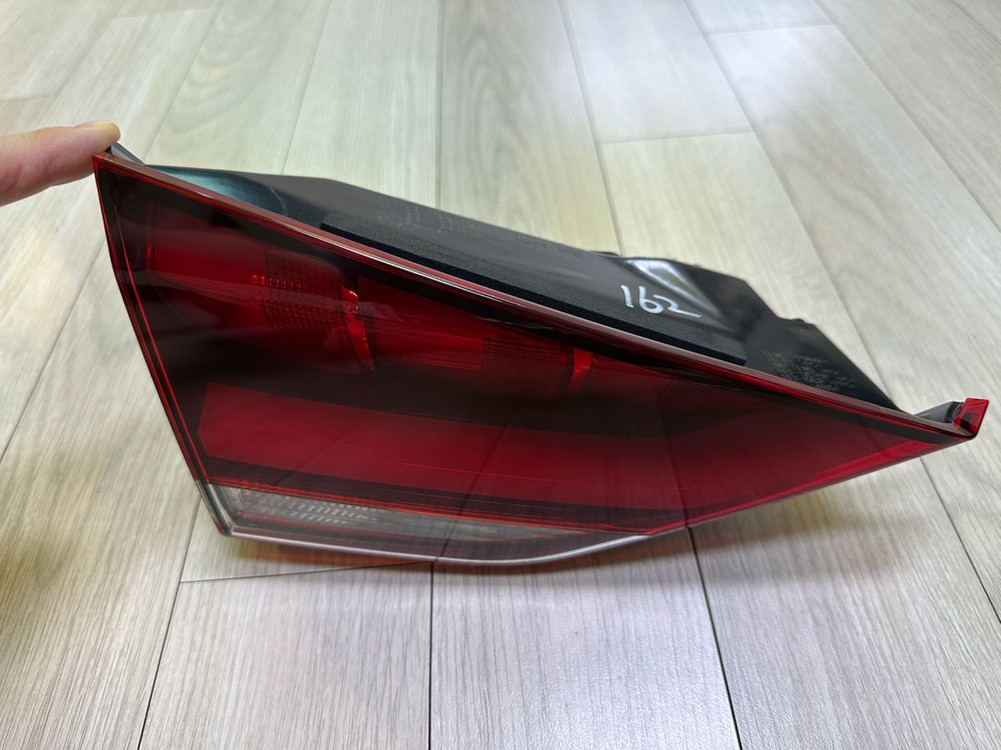 제네시스 G80 리어콤비네이션 한대분--5