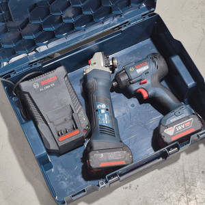 보쉬 충전그라인더(,GWS18V-LI) +보쉬 임팩드릴(GDR18V) 중고 콤보 팝니다