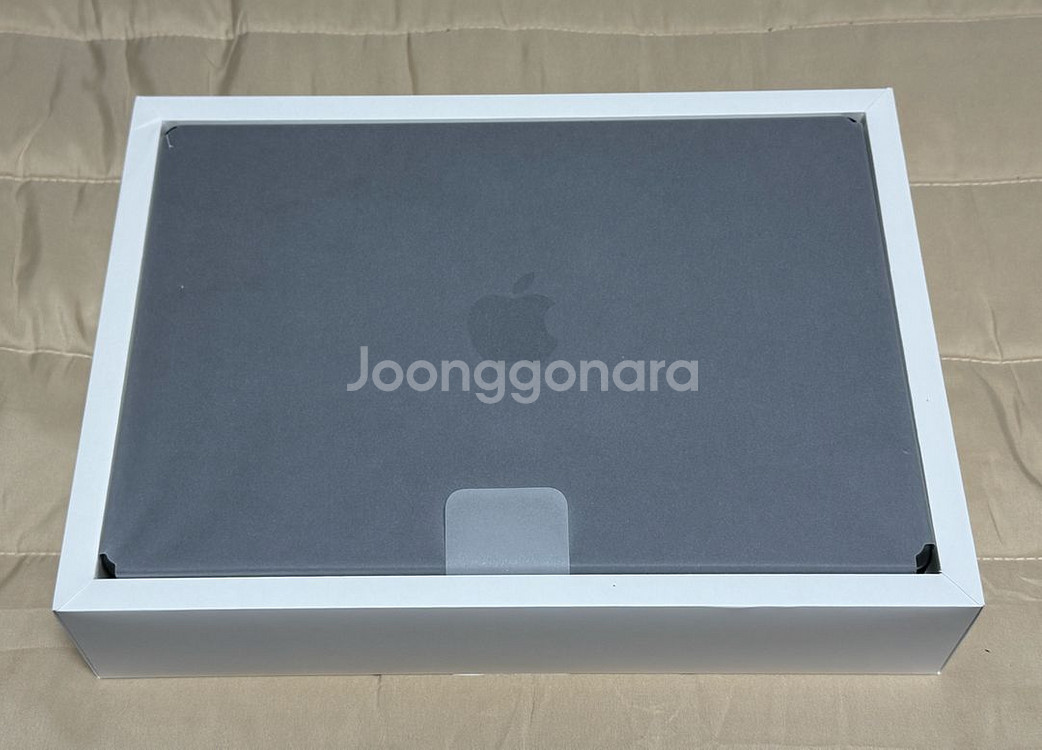 맥북프로 m3 pro 14인치 512/18 미활성화--0