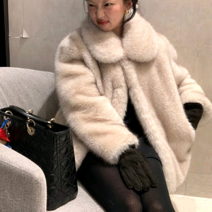 셀리앤리옹 퍼코트