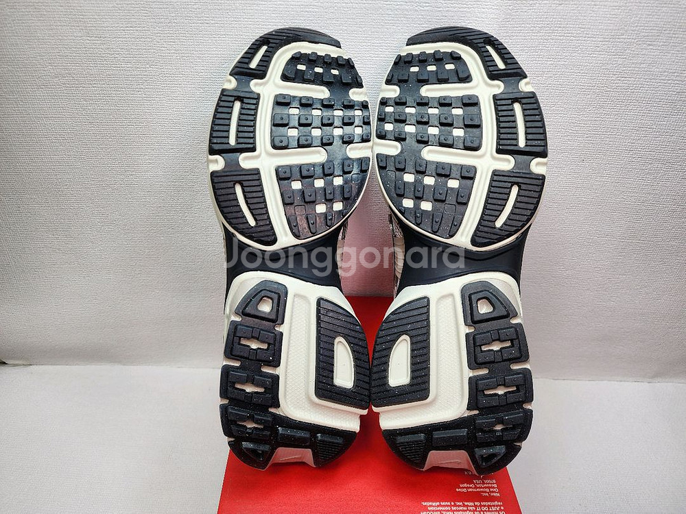 나이키 V2K런 270 새상품 정품 무료배송 네고불가--4