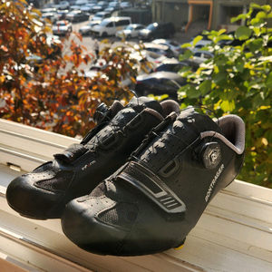 [270]본트레거 클릿 슈즈 + 시마노 r550