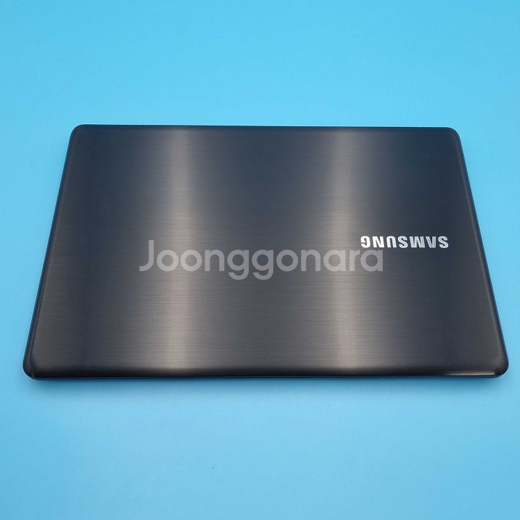 [12개월 보증] 삼성 i5 올블랙 RAM 16GB 756GB 15.6인치 노트북--1