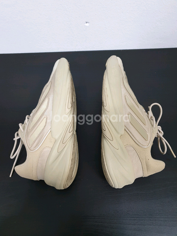 아디다스 아이보리 오젤리아 270사이즈--5