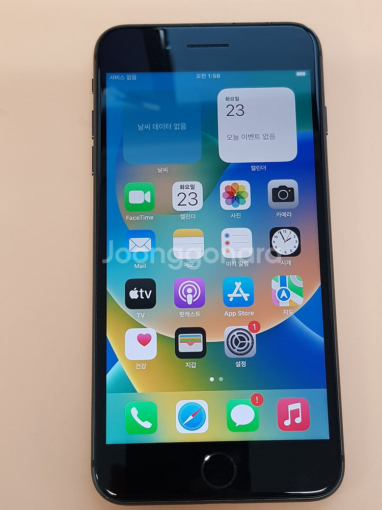 아이폰8플러스 64G 블랙(A1897) 깨끗한 무잔상 판매합니다--0