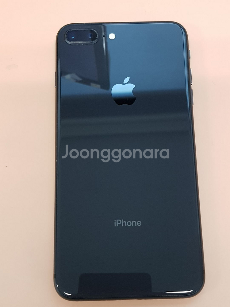 아이폰8플러스 64G 블랙(A1897) 깨끗한 무잔상 판매합니다--1