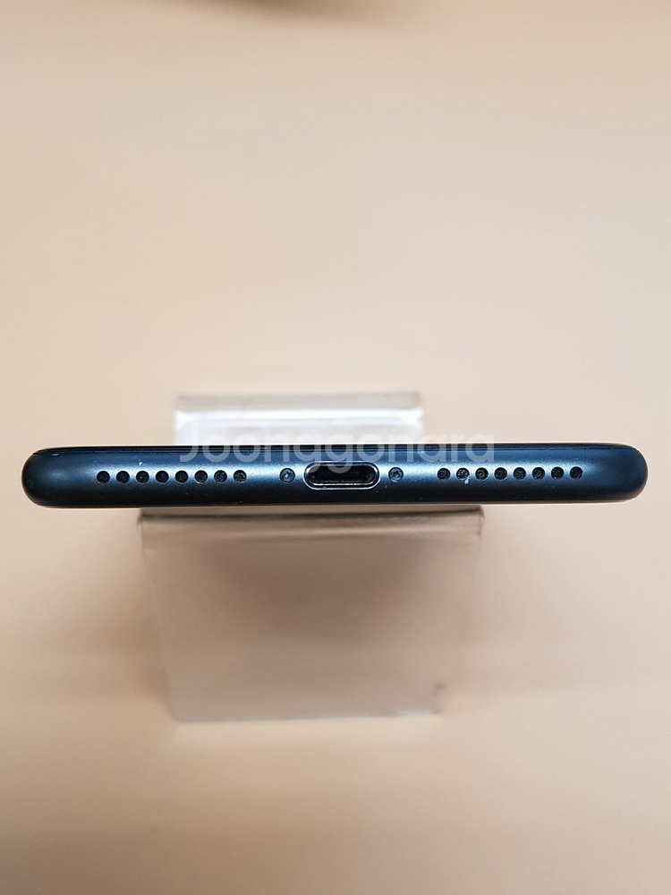 아이폰8플러스 64G 블랙(A1897) 깨끗한 무잔상 판매합니다--5