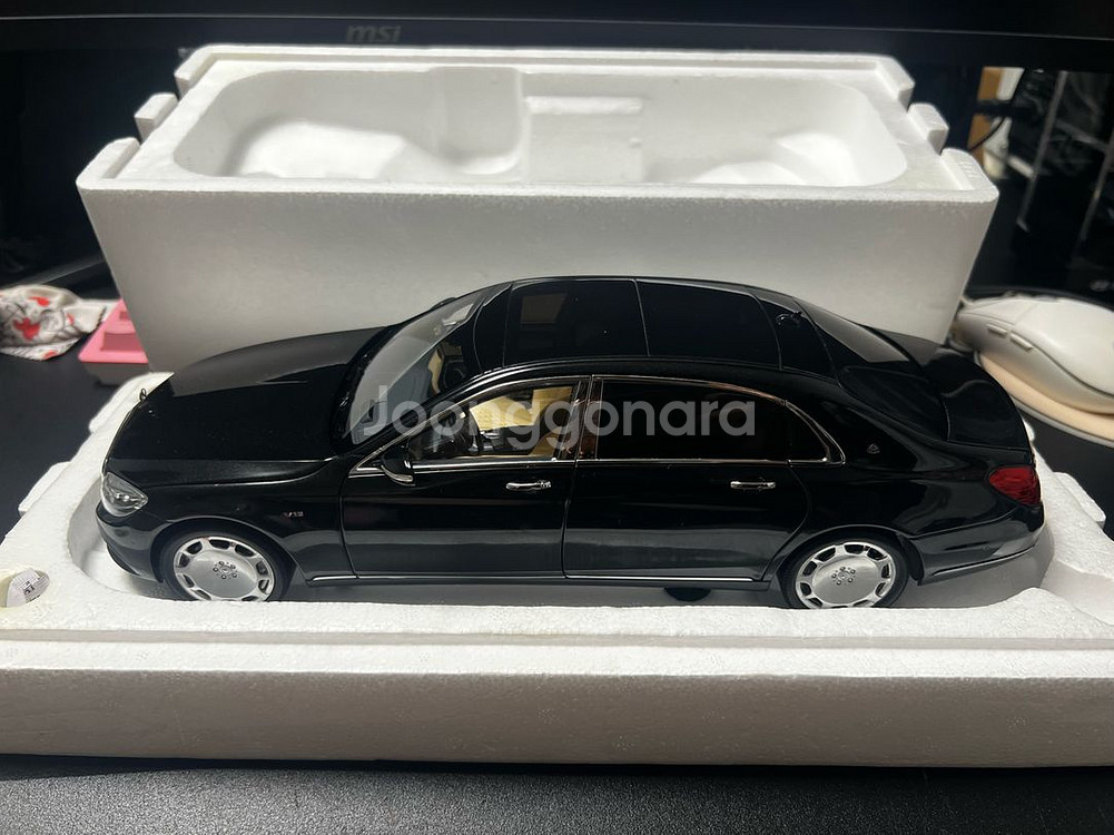얼모스트리얼 마이바흐 S600 1:18--4