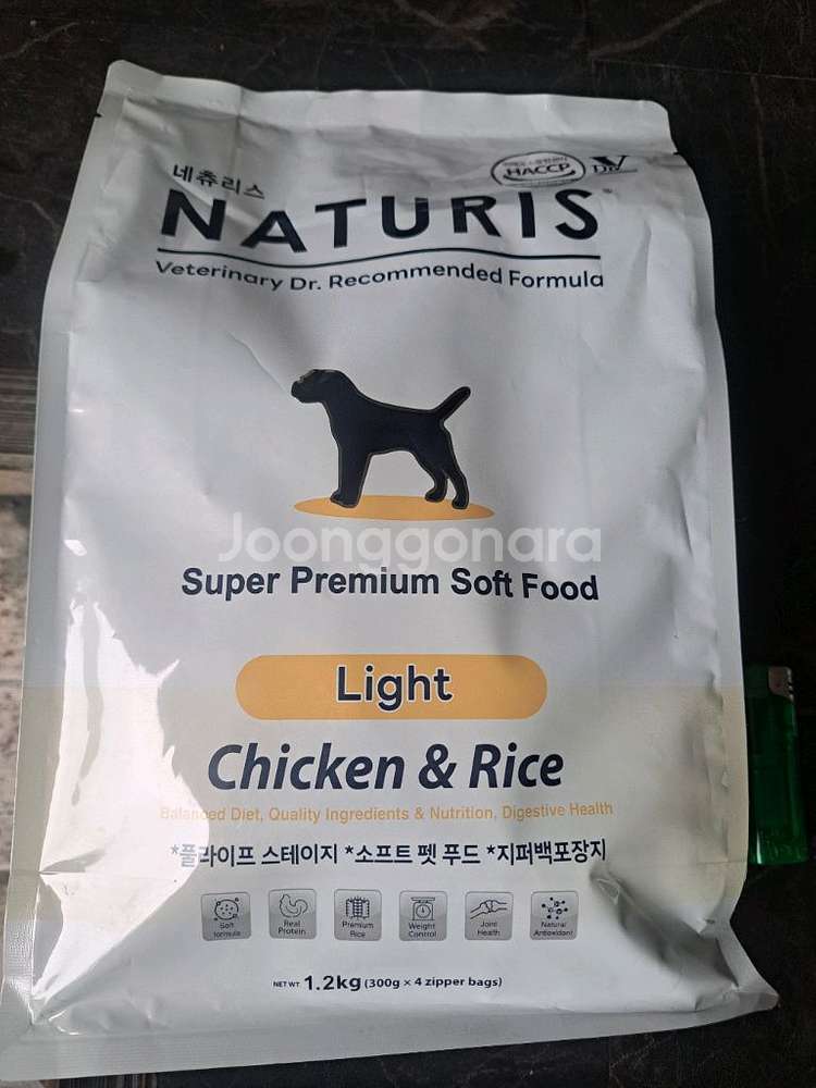 네츄리스 라이트 소프트 강아지 사료 1.2키로미개봉 새거유통 26년4월저렴히 가져가세요판매금액 깍아달라택비 내어달라--0