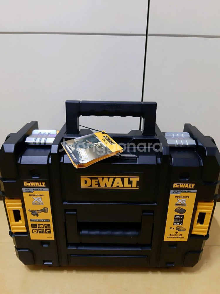 디월트DCG405P2 그라인더케이스 택배비포함--0