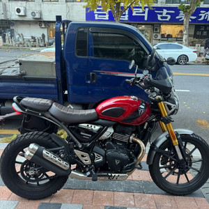 트라이엄프 스크램블러 400x 이미지