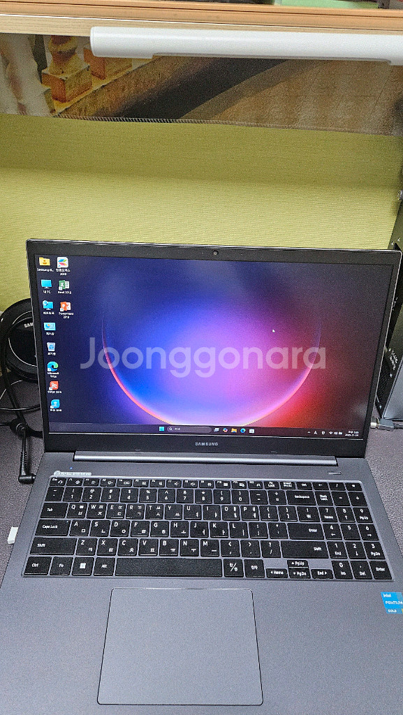 갤럭시북 플러스2 11세대펜티엄 16램 배터리92% 새것컨디션--0