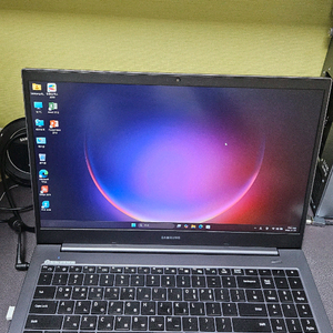 갤럭시북 플러스2 11세대펜티엄 16램 배터리92% 새것컨디션