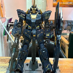 반다이 PG 유니콘 건담 벤시노른 조립완성품