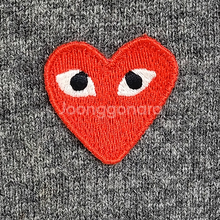 [M] 꼼데가르송 차콜 레드와펜 여성 가디건 AZ-N007--2