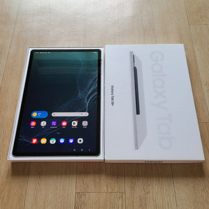 부산 갤럭시 탭 S8+ 플러스 256GB 와이파이 실버 팝니다.