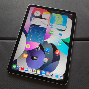 부산 아이패드 에어 4세대 64GB 배터리88% 팝니다.