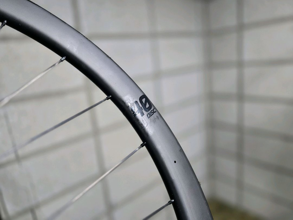 아비아브 더 뉴 에어로엑스 40 카본 디스크 튜블러 휠셋 팝니다.--6