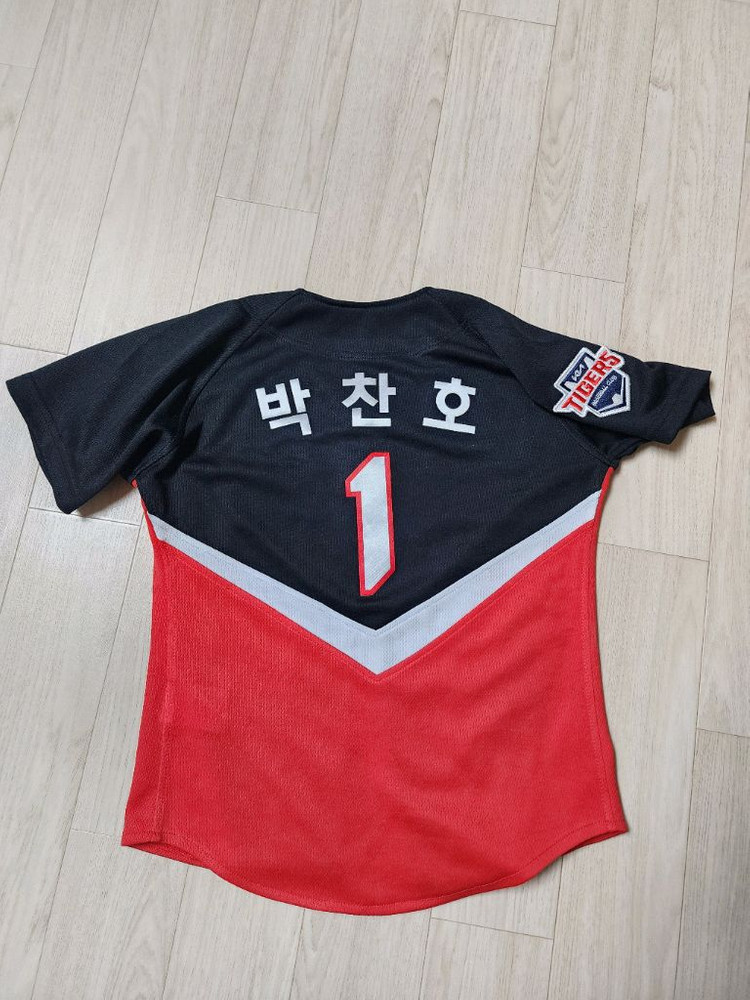 기아타이거즈 박찬호 원정 유니폼(레플리카) 팝니다. 이미지