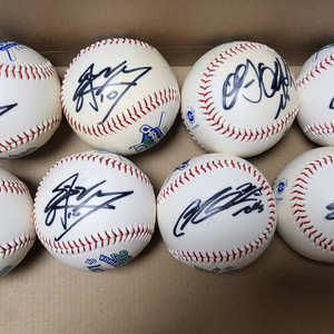 2005 삼성라이온즈 한국시리즈 우승 기념구 친필