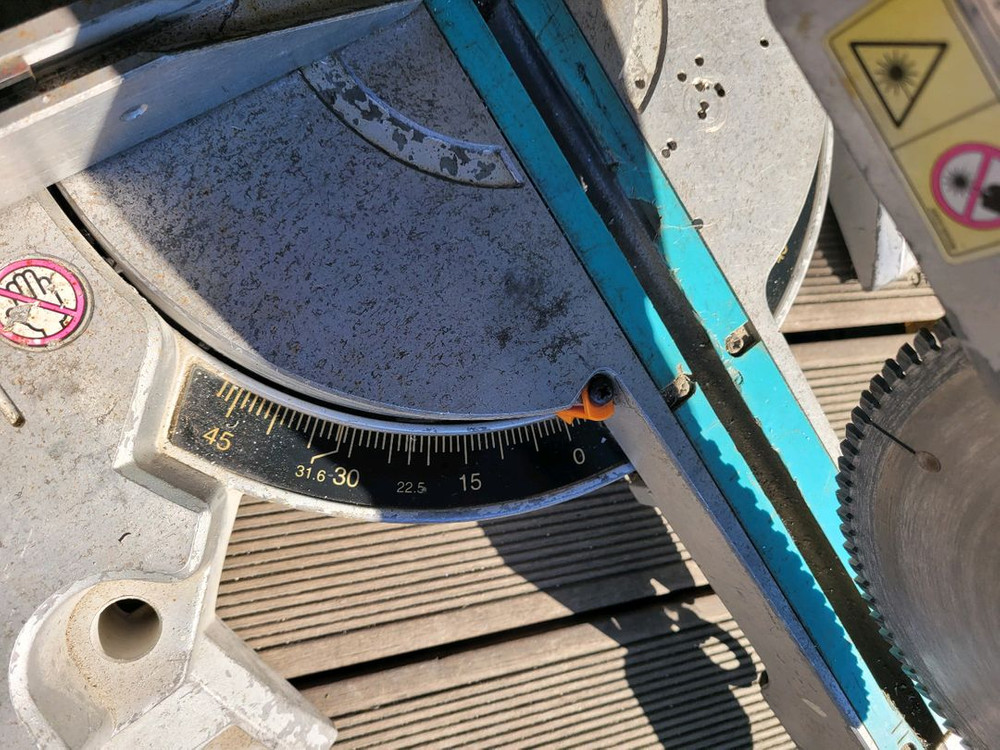 마키다1018L슬라이딩각도절단기. 260mm 엘케마키다정품 이미지