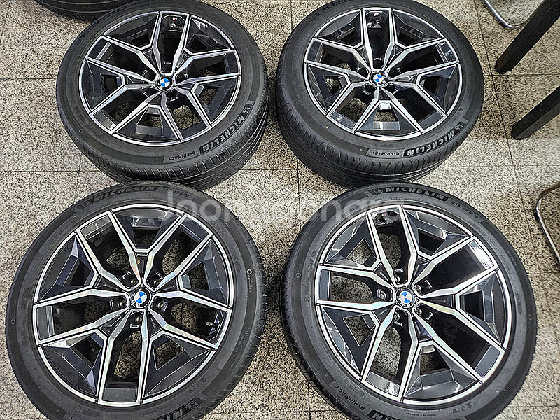 BMW G60 5시리즈 19인치 936M 정품 휠타이어 셋트--0