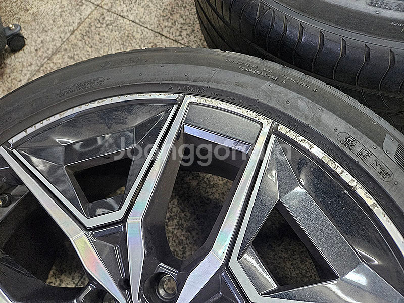 BMW G60 5시리즈 19인치 936M 정품 휠타이어 셋트--8