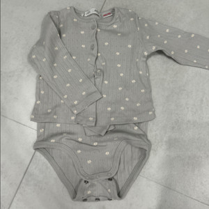 자라 베이비 바디수트+가디건 세트 (9-12M)