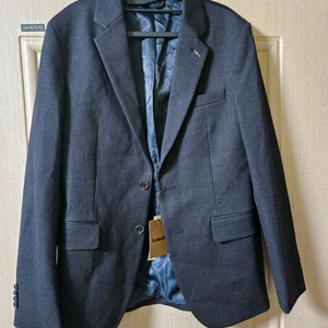 새상품 란찌 블레이저 마이 95사이즈 팔아요