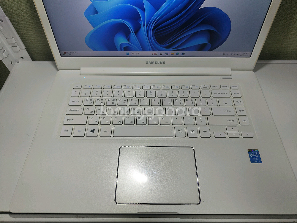 삼성 아티브북9 Style 노트북 NT910S5J-K58W--1