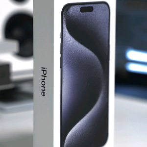 아이폰 15 pro max 256GB 리퍼 새상품 풀박스 판매합니다!!