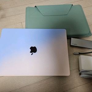 맥북 프로 16인치 M2 Pro 실버 이미지