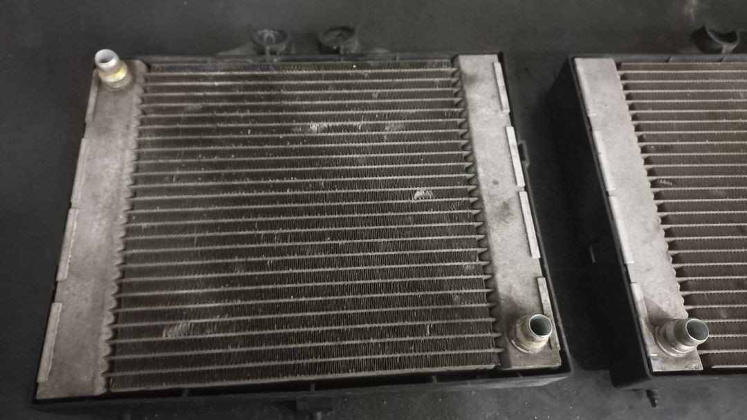 BMW F10 M5 보조 라디에이터 좌우 세트 중고--1