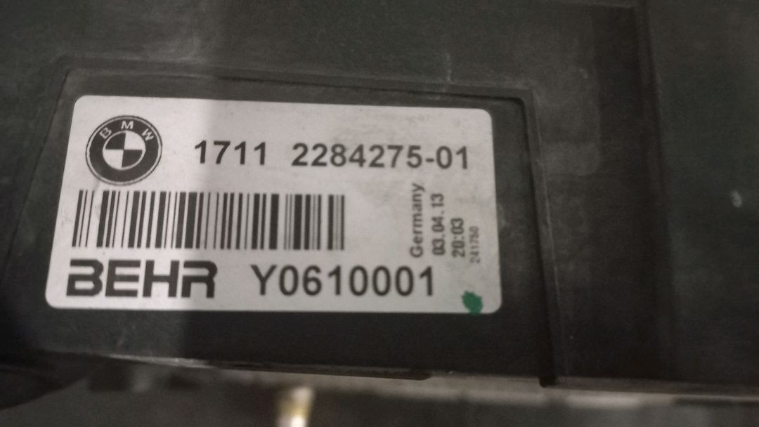 BMW F10 M5 보조 라디에이터 좌우 세트 중고--2