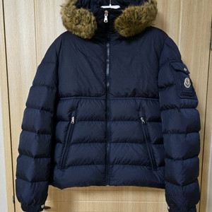 몽클레어 뉴바이런 14y 성인 55까지 가능 거의 새 옷