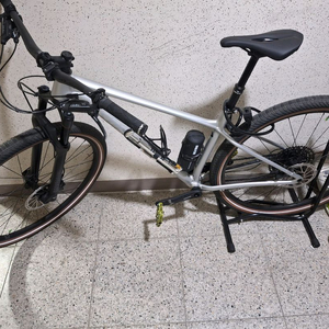 스페셜라이즈드 치젤 (M사이즈)