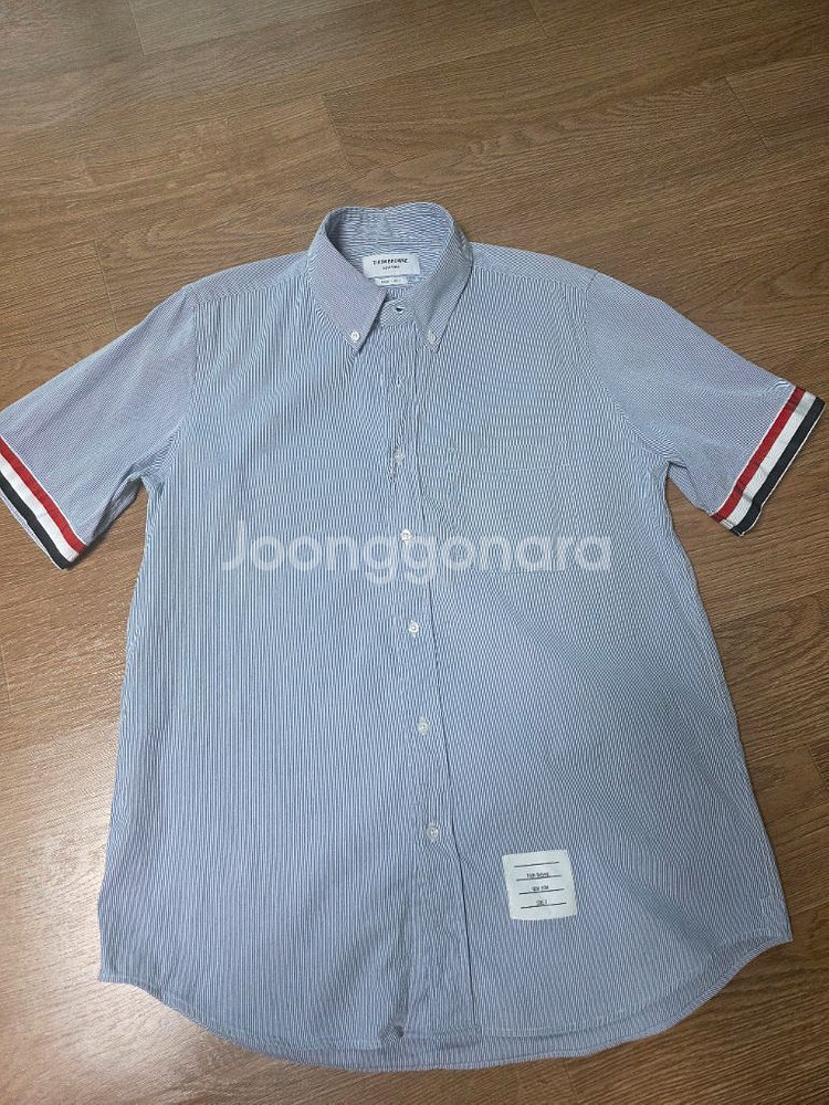 톰브라운 스트라이프 반팔 셔츠--0