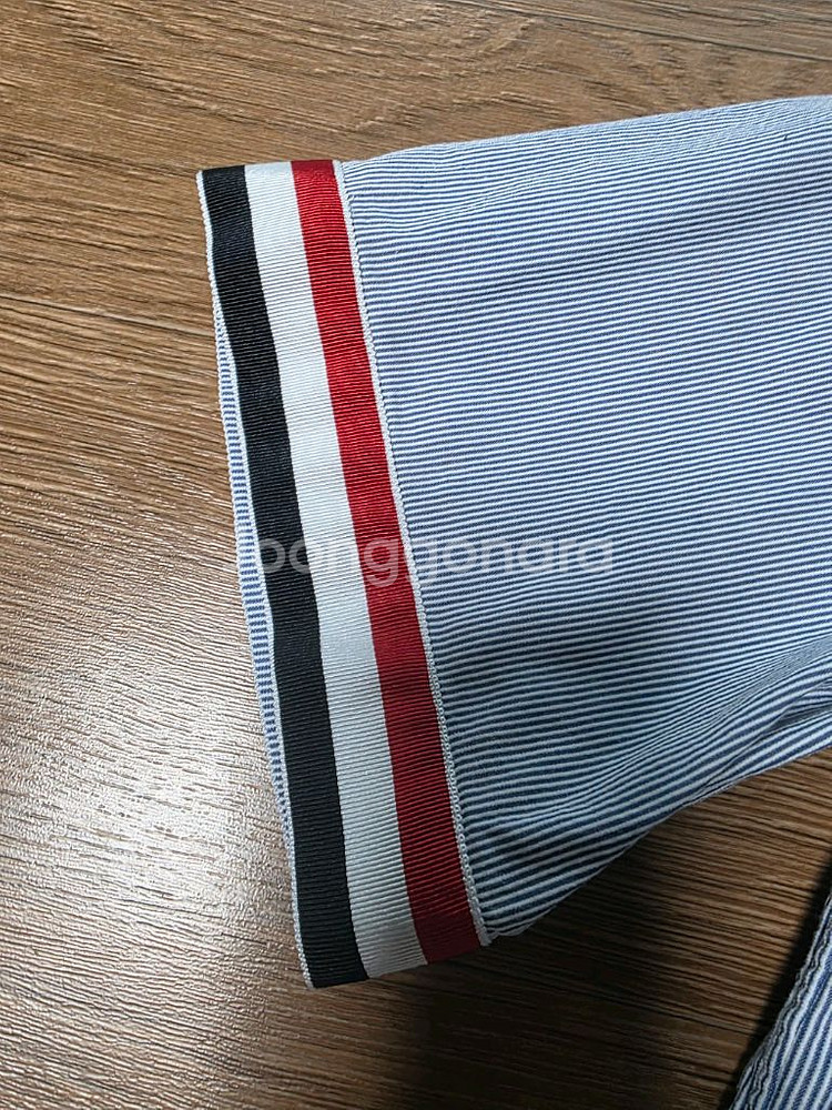 톰브라운 스트라이프 반팔 셔츠--2