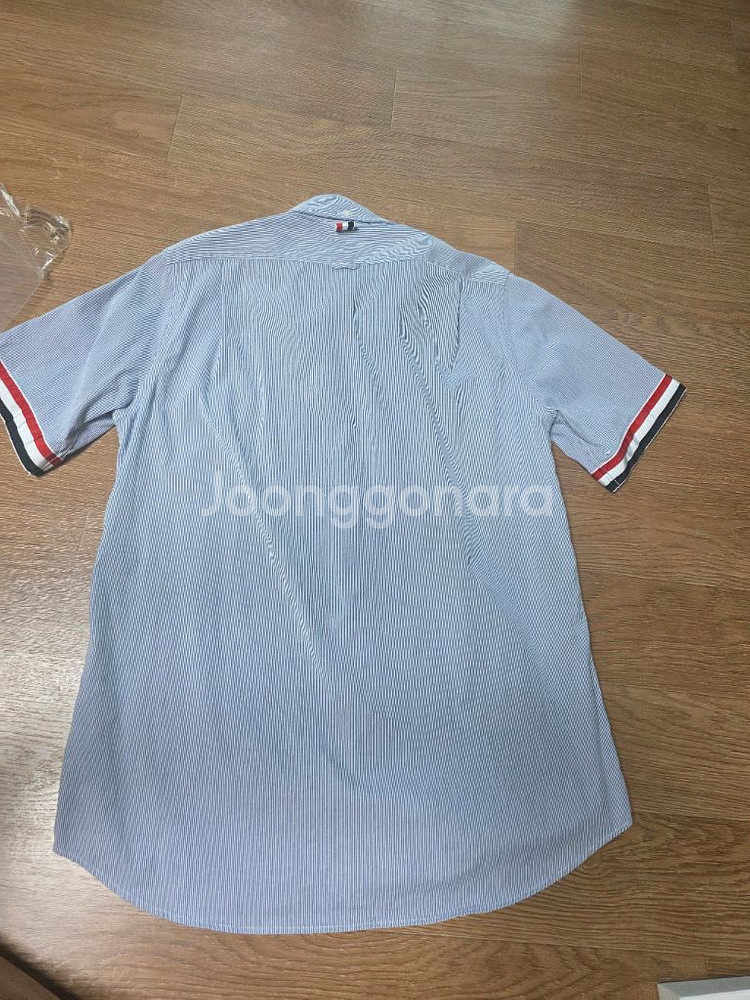 톰브라운 스트라이프 반팔 셔츠--3