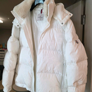 몽클레어 키즈 패딩 점퍼 8Y