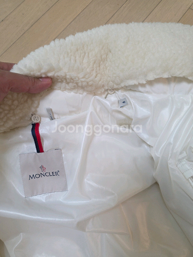 몽클레어 키즈 패딩 점퍼 8Y--9