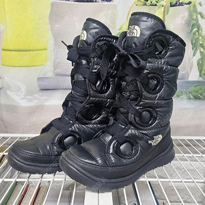 노스페이스 여성방한화 방한부츠 220 패딩부츠 스노우부츠 LB15