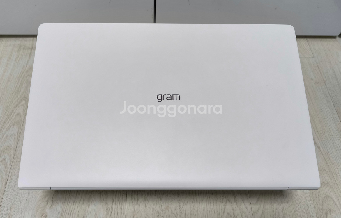 LG 그램 노트북 15ZB990 I5 8세대--2