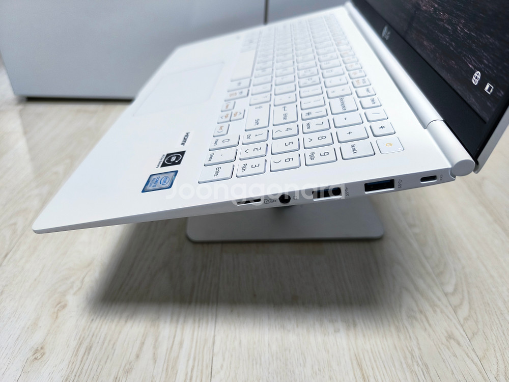 LG 그램 노트북 15ZB990 I5 8세대--5