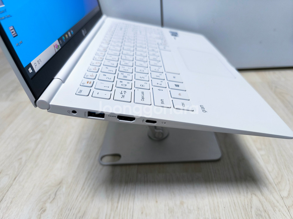 LG 그램 노트북 15ZB990 I5 8세대--4