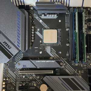 부산 5950x + msi x570s 토피도 맥스 + 삼성 ddr4 32g램